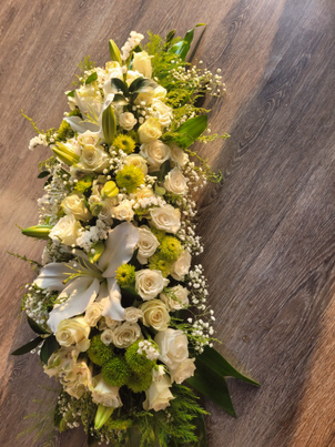 TABLE FLOWER