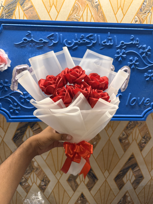 RED ROSE BOQUET alternate view