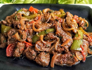 Beef chili onion alternate view